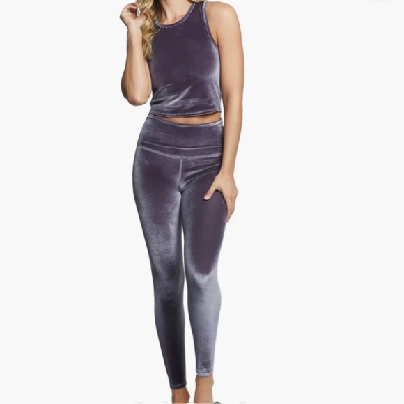 Beyond Yoga Velvet Motion High Waist Midi Leggings - Picture 8 of 8
